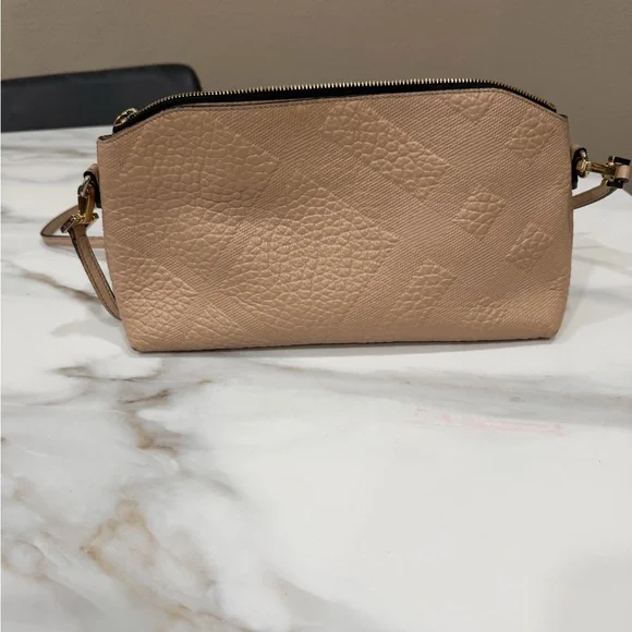 Burberry classic in pale blush/soft taupe w/polished gold accents - Picture 5 of 9